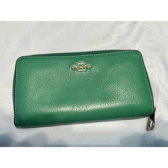 Coach Long Wallet Long Zip Around Wallet C4451 - Picture 1 of 5